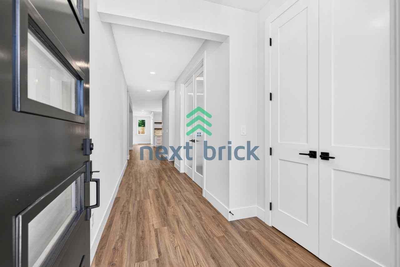 17840 86th Ave Ne - Photo 2 of 36