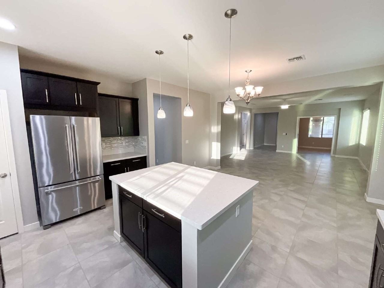 1844 S Racine Ln - Photo 3 of 20