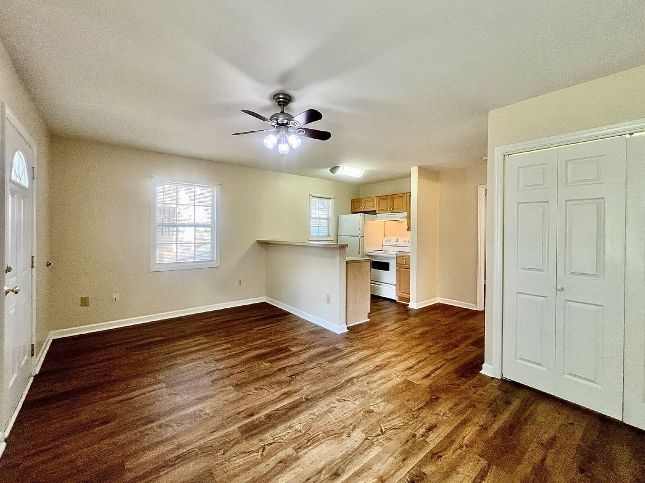 127 5th St - Photo 3 of 12