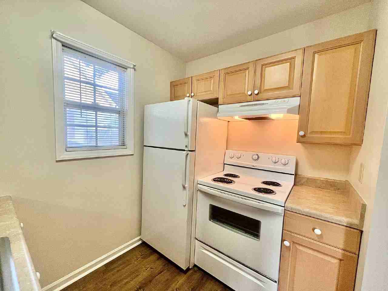 127 5th St - Photo 5 of 12