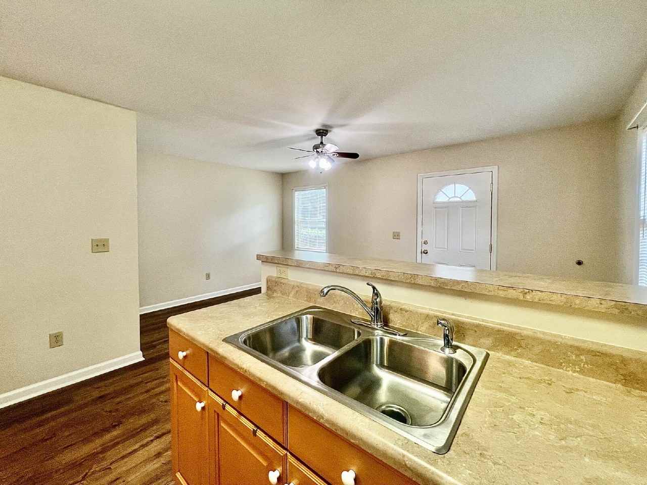 127 5th St - Photo 6 of 12