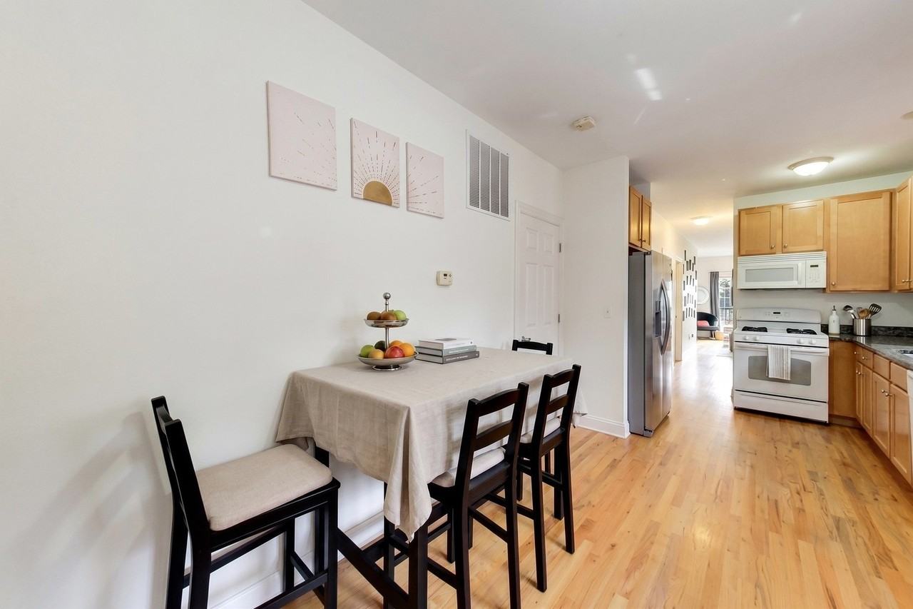 1346 W Cullerton St #2 - Photo 6 of 17