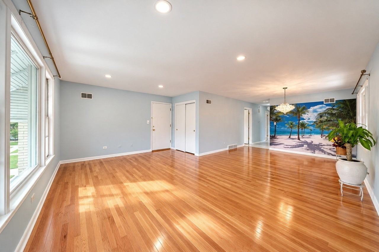 8608 W Carmen Ave #2 - Photo 3 of 47