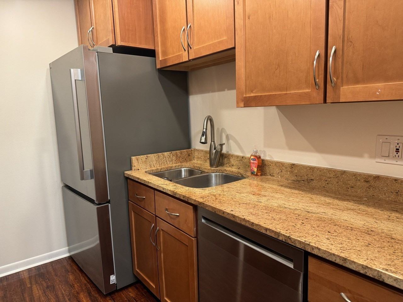 400 Ascot Dr #1D - Photo 6 of 14