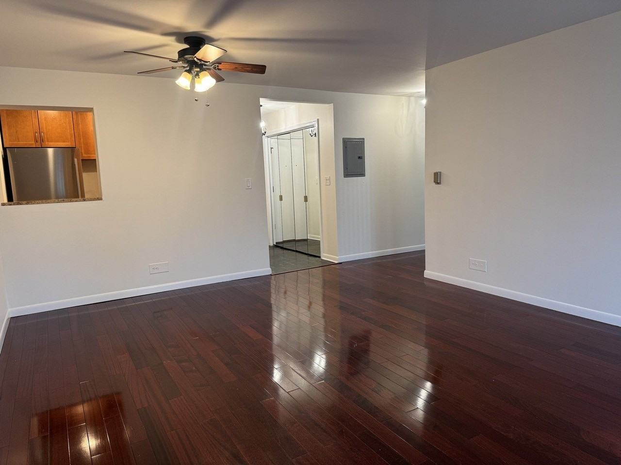 400 Ascot Dr #1D - Photo 7 of 14