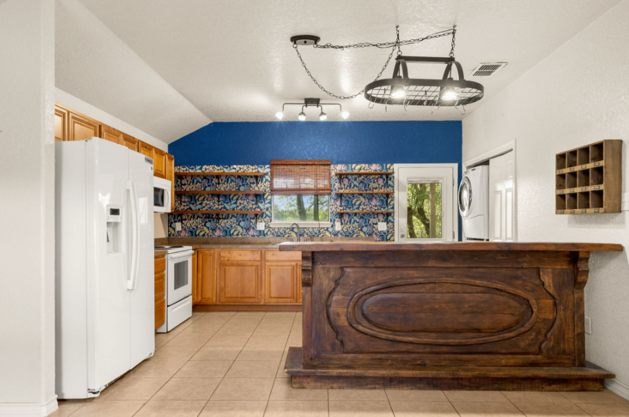 323 Lexington Pass - Photo 6 of 19