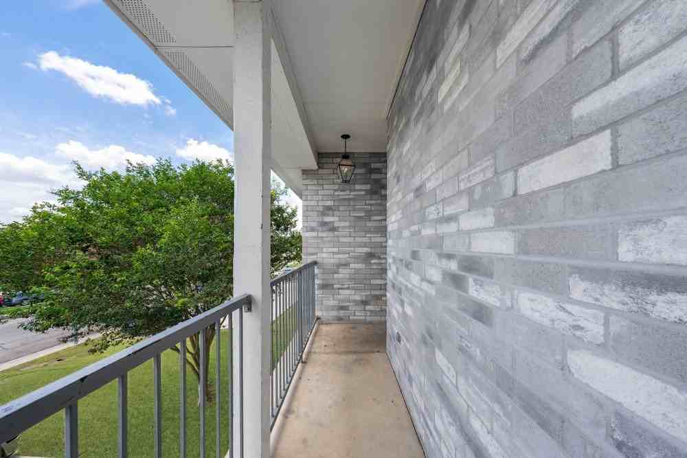 518 Dukeway #1 - Photo 2 of 20