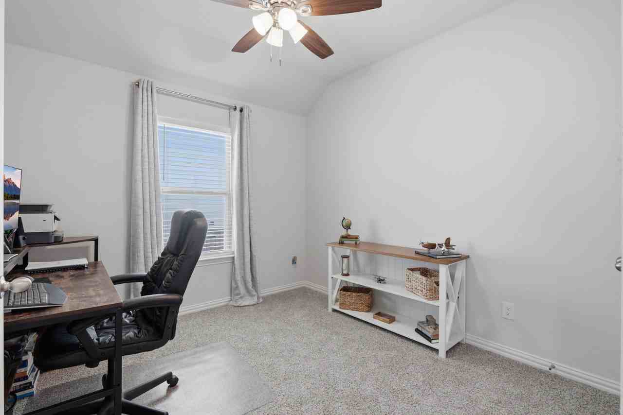 2588 Gideon Ln - Photo 5 of 33