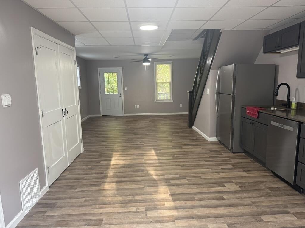 612 1/2 Cayuta Ave - Photo 3 of 15