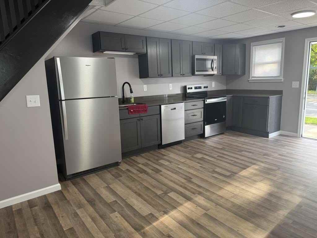 612 1/2 Cayuta Ave - Photo 5 of 15