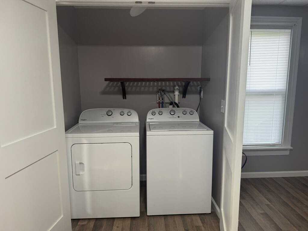 612 1/2 Cayuta Ave - Photo 6 of 15