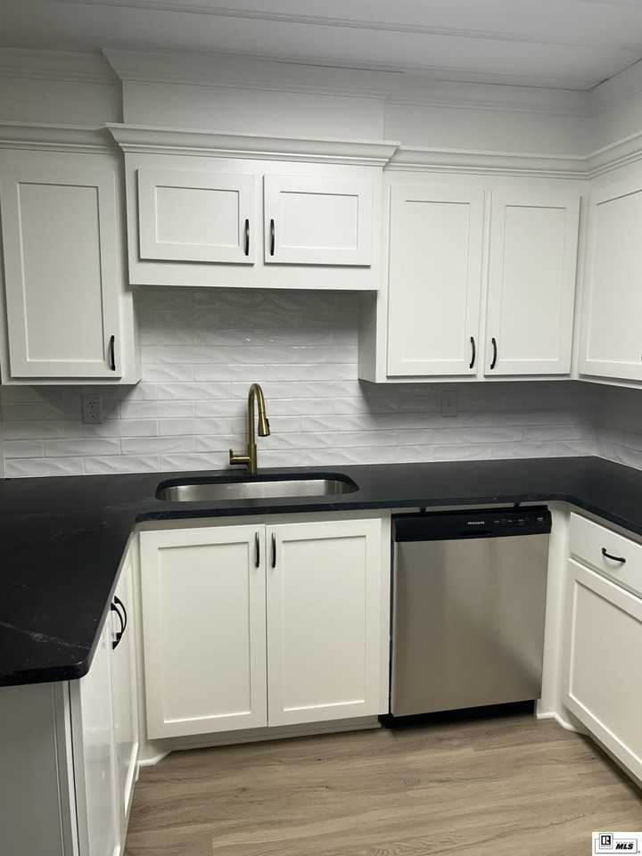 2014 Frances Pl - Photo 6 of 31