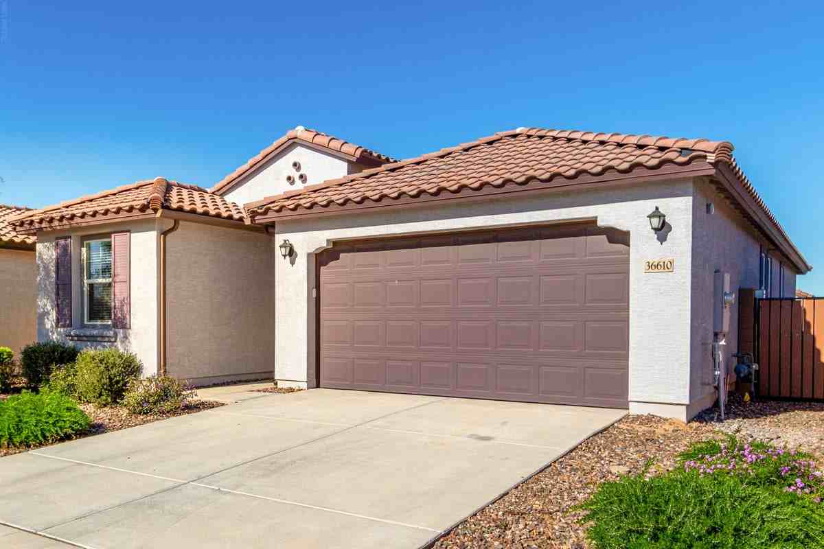 36610 W Mediterranean Way - Photo 4 of 28