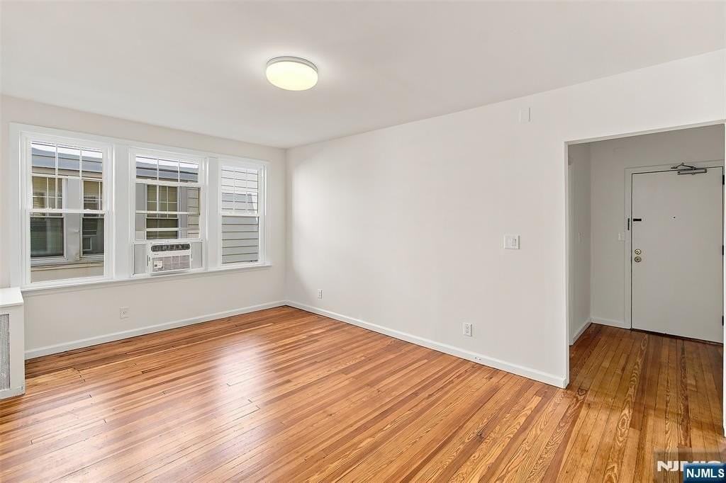 41 Central Ave #41A - Photo 4 of 18
