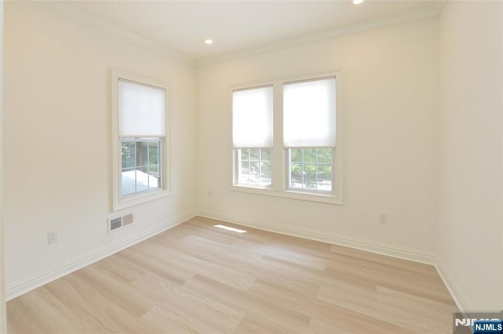 153 Dayton St #3 - Photo 5 of 15