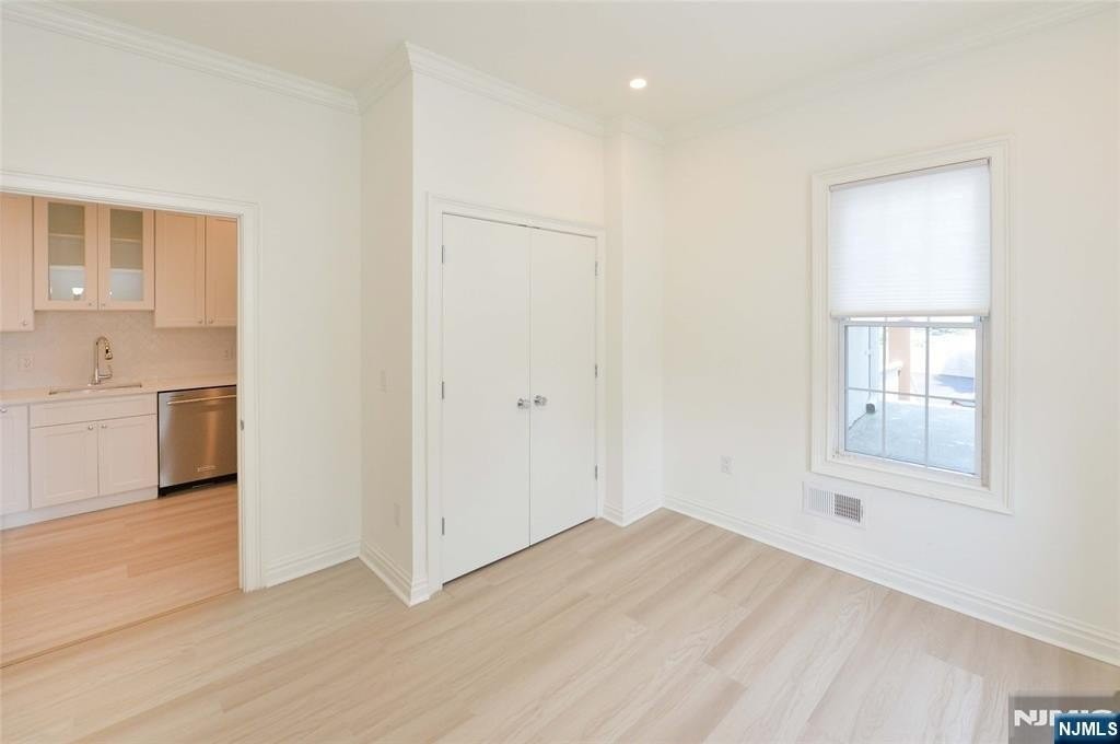 153 Dayton St #3 - Photo 6 of 15