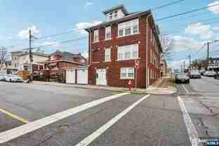 40 Malcolm Ave #1A - Photo 1 of 1