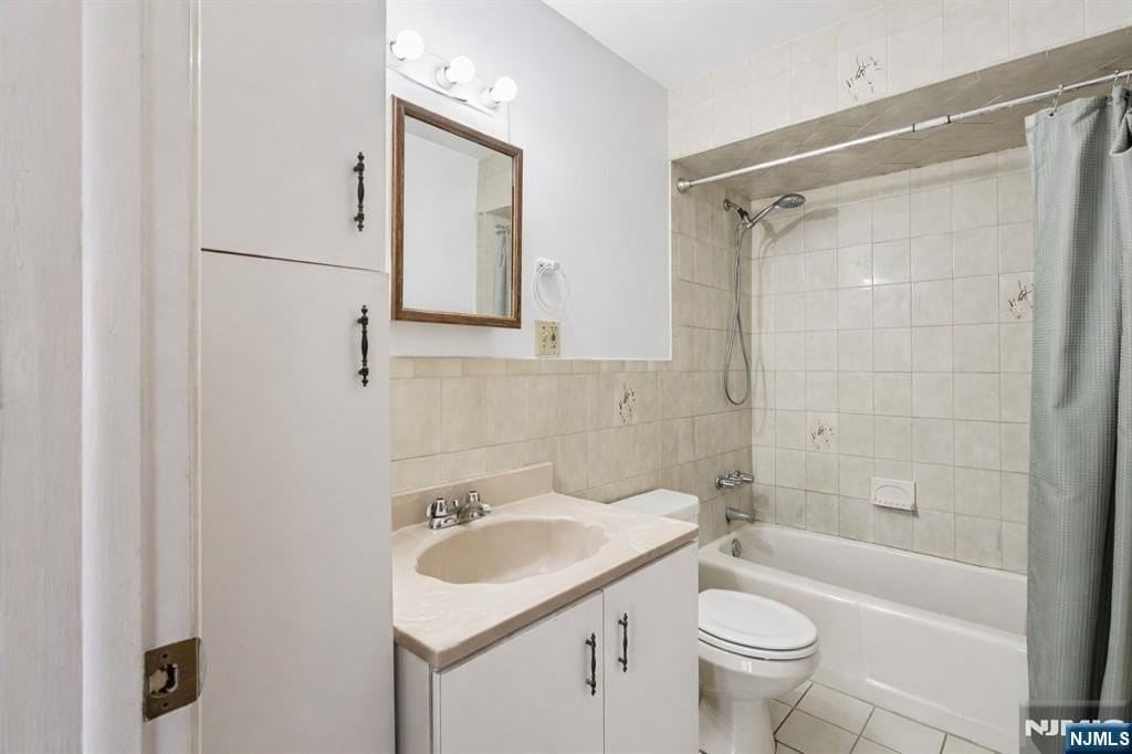 40 Malcolm Ave #1A - Photo 4 of 7