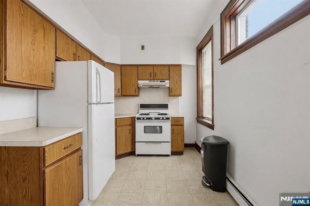 40 Malcolm Ave #1A - Photo 5 of 7