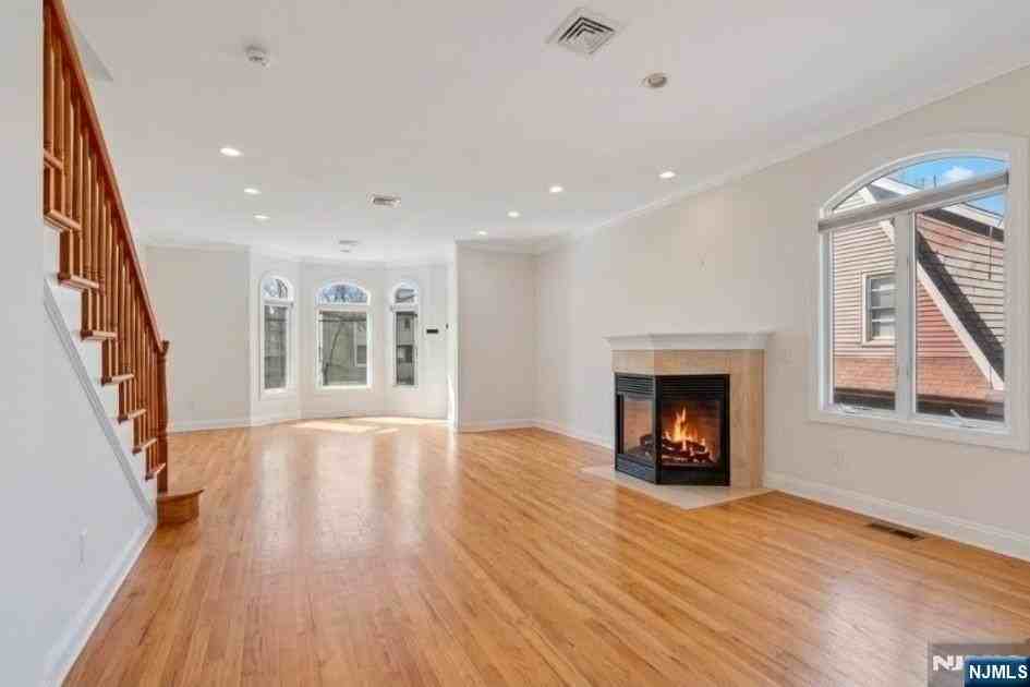 236 Columbus Ave #A - Photo 2 of 11