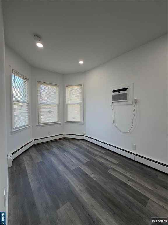 70 Market St - Photo 4 of 10