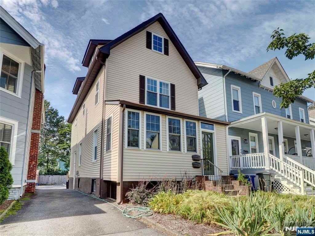 60 Montague Pl #1 - Photo 2 of 16
