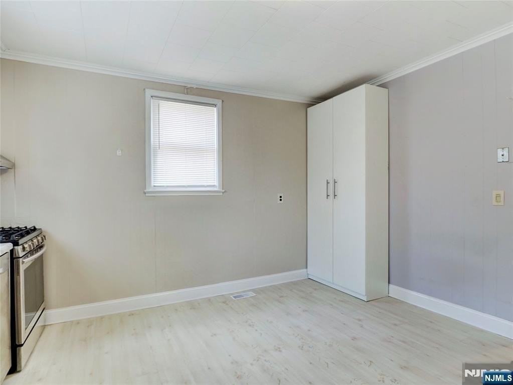 60 Montague Pl #1 - Photo 7 of 16