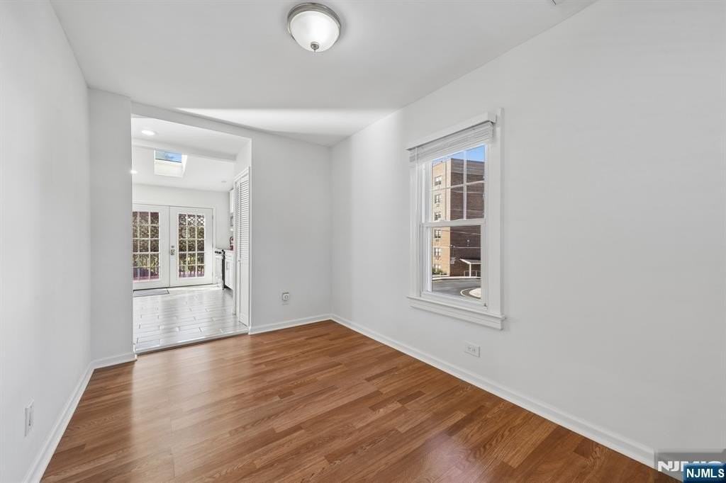 164 Washington St - Photo 6 of 36
