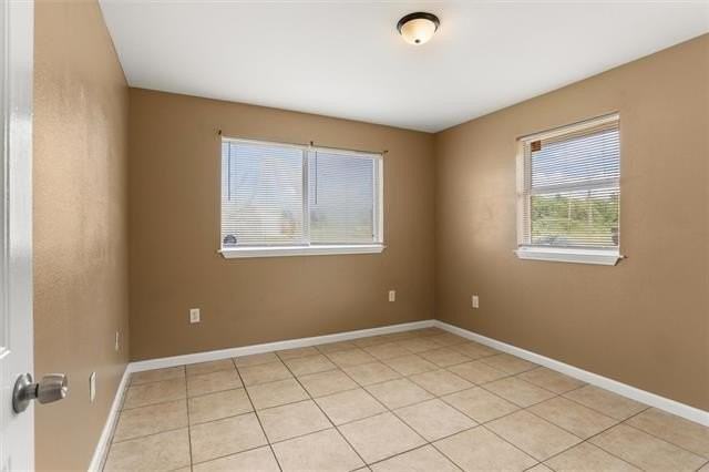 2109 Octavia Dr - Photo 6 of 11