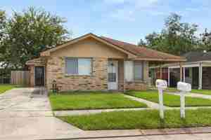 featured image of 2111 Octavia Dr