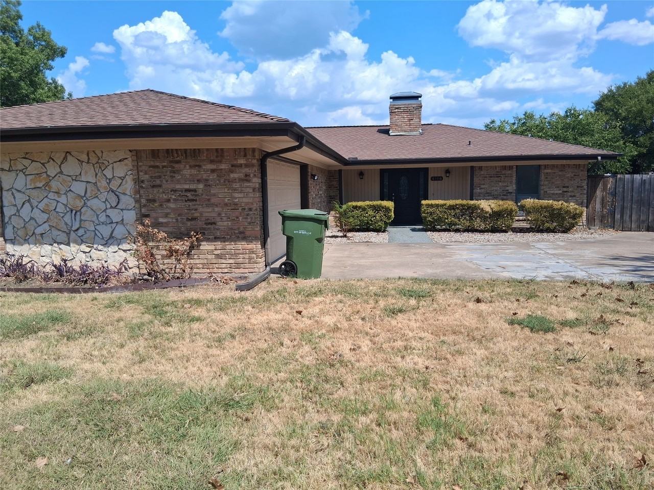 4106 Cedar Creek Dr - Photo 2 of 25
