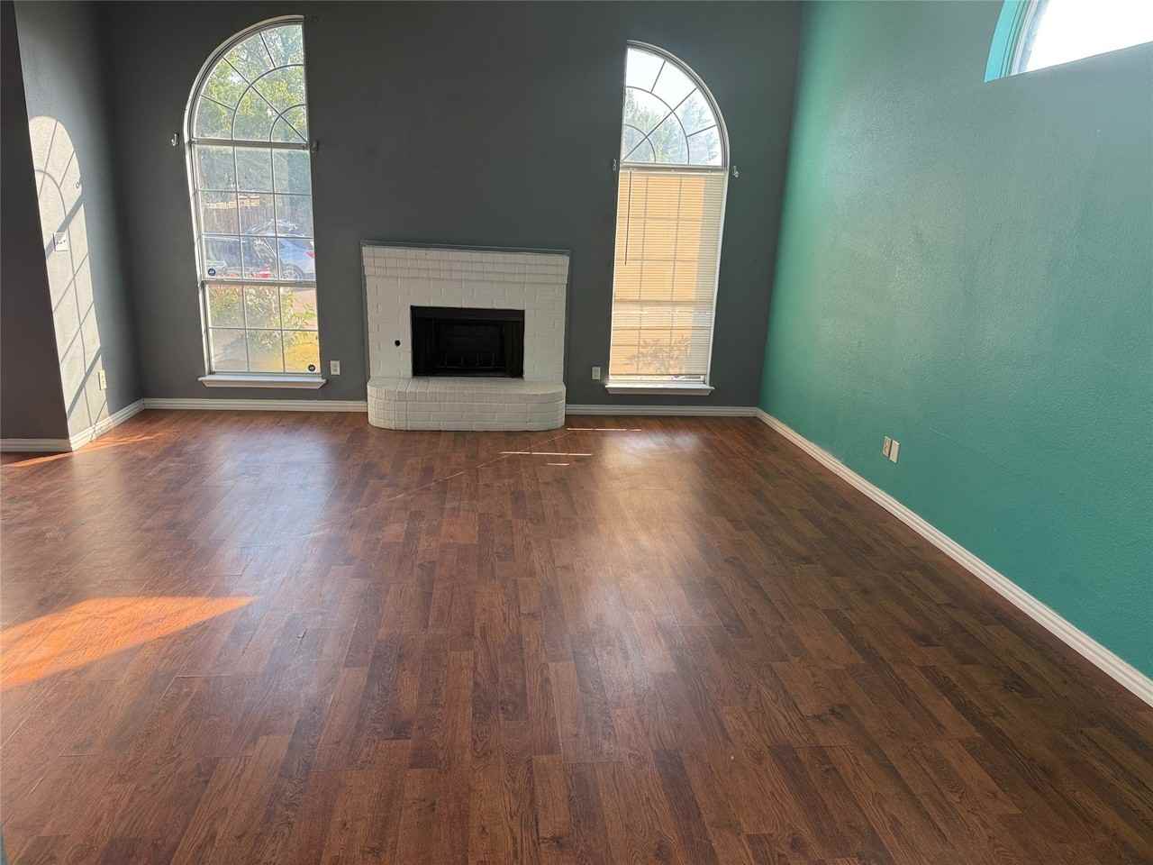 2700 Crystal Falls Dr - Photo 2 of 40