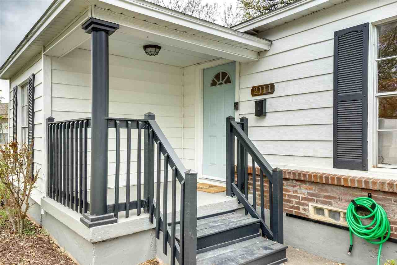 2111 Norwood Dr - Photo 3 of 25