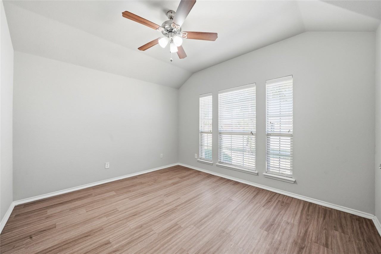 144 Meadow Crest Dr - Photo 6 of 26