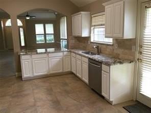 4005 Desert Mountain Dr - Photo 3 of 12