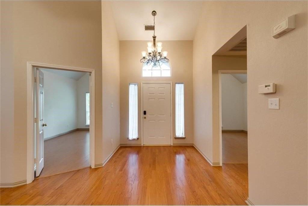 3032 Sawtooth Dr - Photo 3 of 17