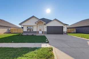 7659 Lake Ridge Pkwy - Photo 1 of 1