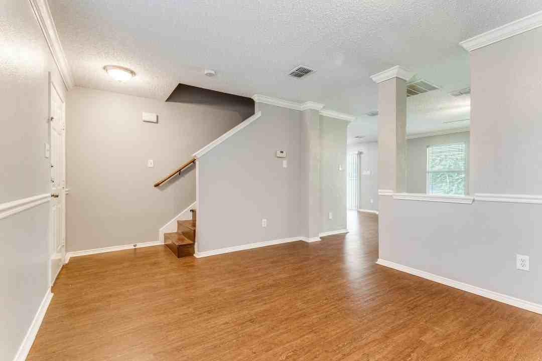 9361 Sundial Dr - Photo 2 of 12