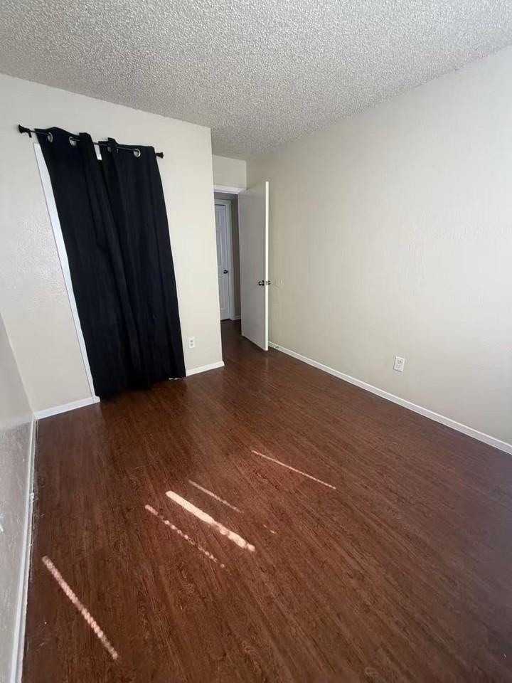 1429 Whippoorwill Dr - Photo 7 of 12