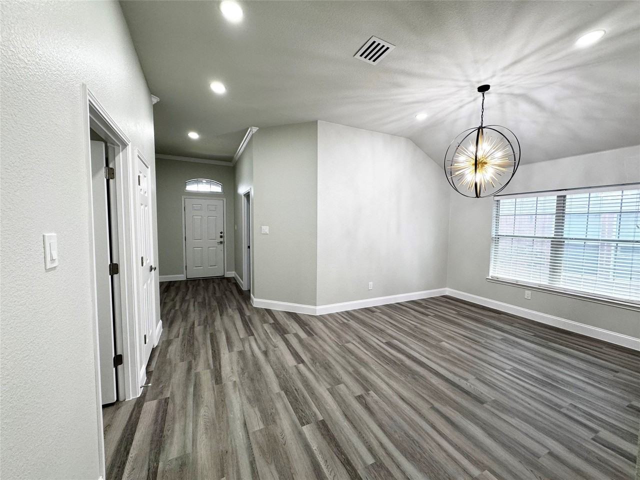 416 Butternut Dr - Photo 5 of 39