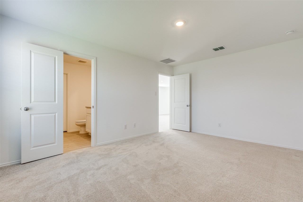 9213 Grackle Pl - Photo 4 of 23