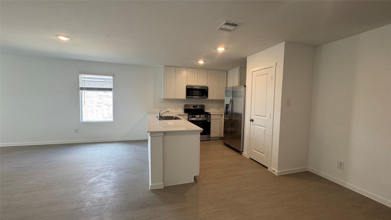 436 Sambal Dr - Photo 5 of 18
