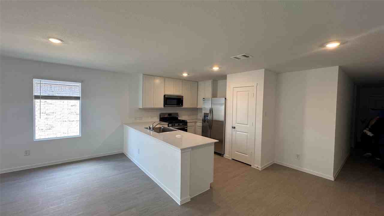 436 Sambal Dr - Photo 6 of 18