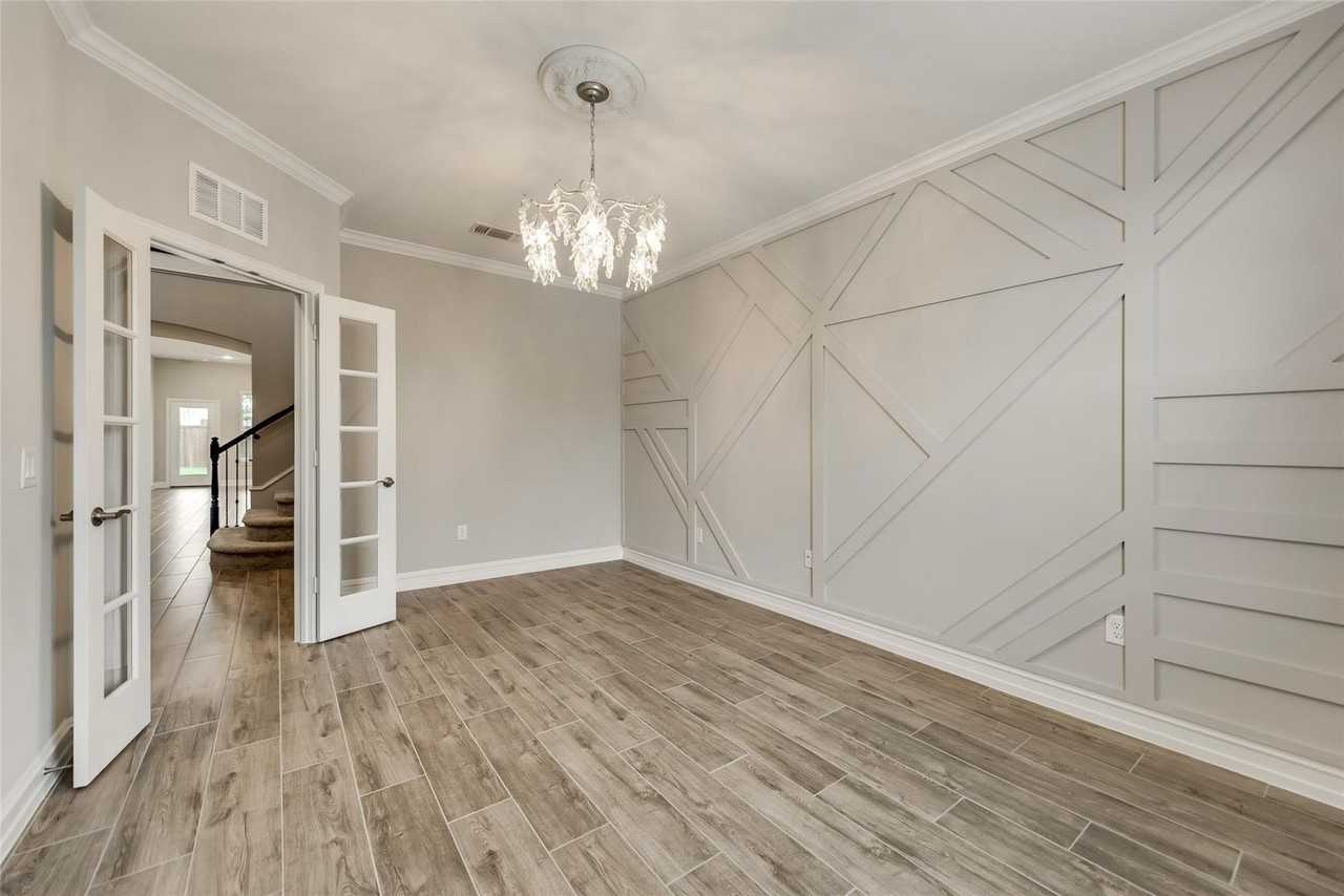 2621 Strand Ln - Photo 4 of 27