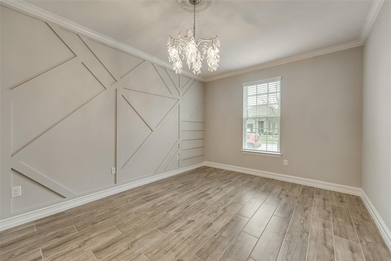 2621 Strand Ln - Photo 5 of 27