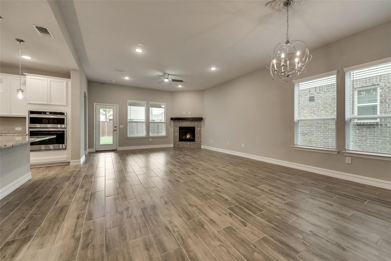 2621 Strand Ln - Photo 7 of 27