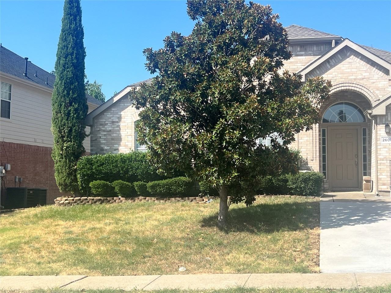 2607 Ridgeoak Trl - Photo 2 of 20