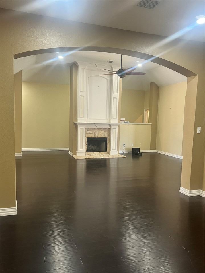 2607 Ridgeoak Trl - Photo 5 of 20