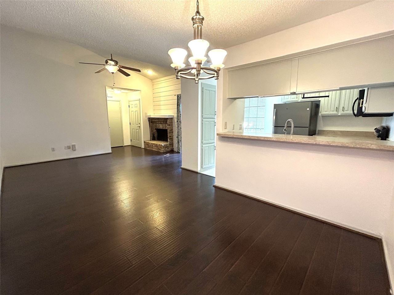 333 Melrose Dr #12B - Photo 5 of 15