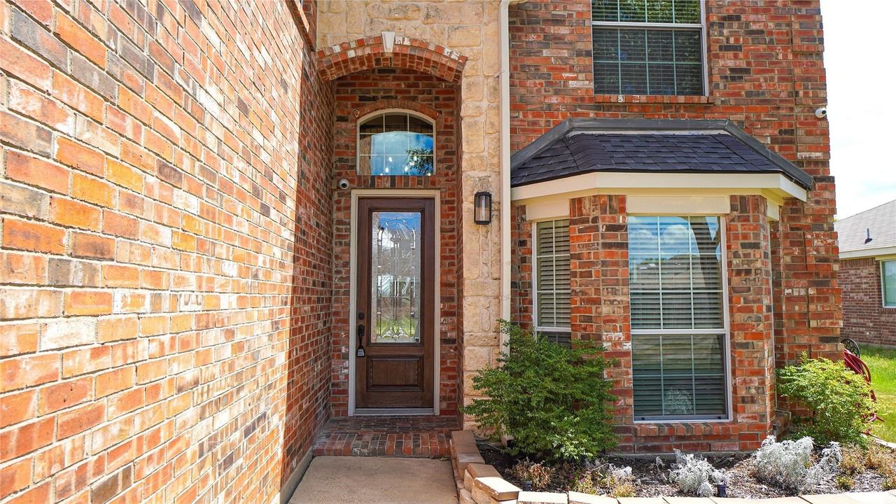 1306 Havenrock Dr - Photo 4 of 37